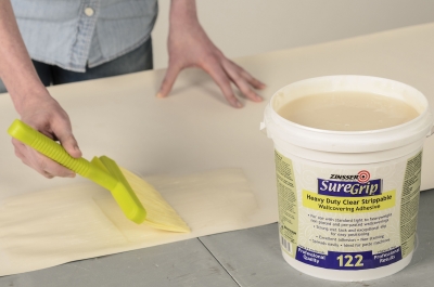 _DSC5698DIF_PSC_0023_SUG_HowToPhotography_SureGrip_WallcoveringAdhesive_and_Brush.jpg